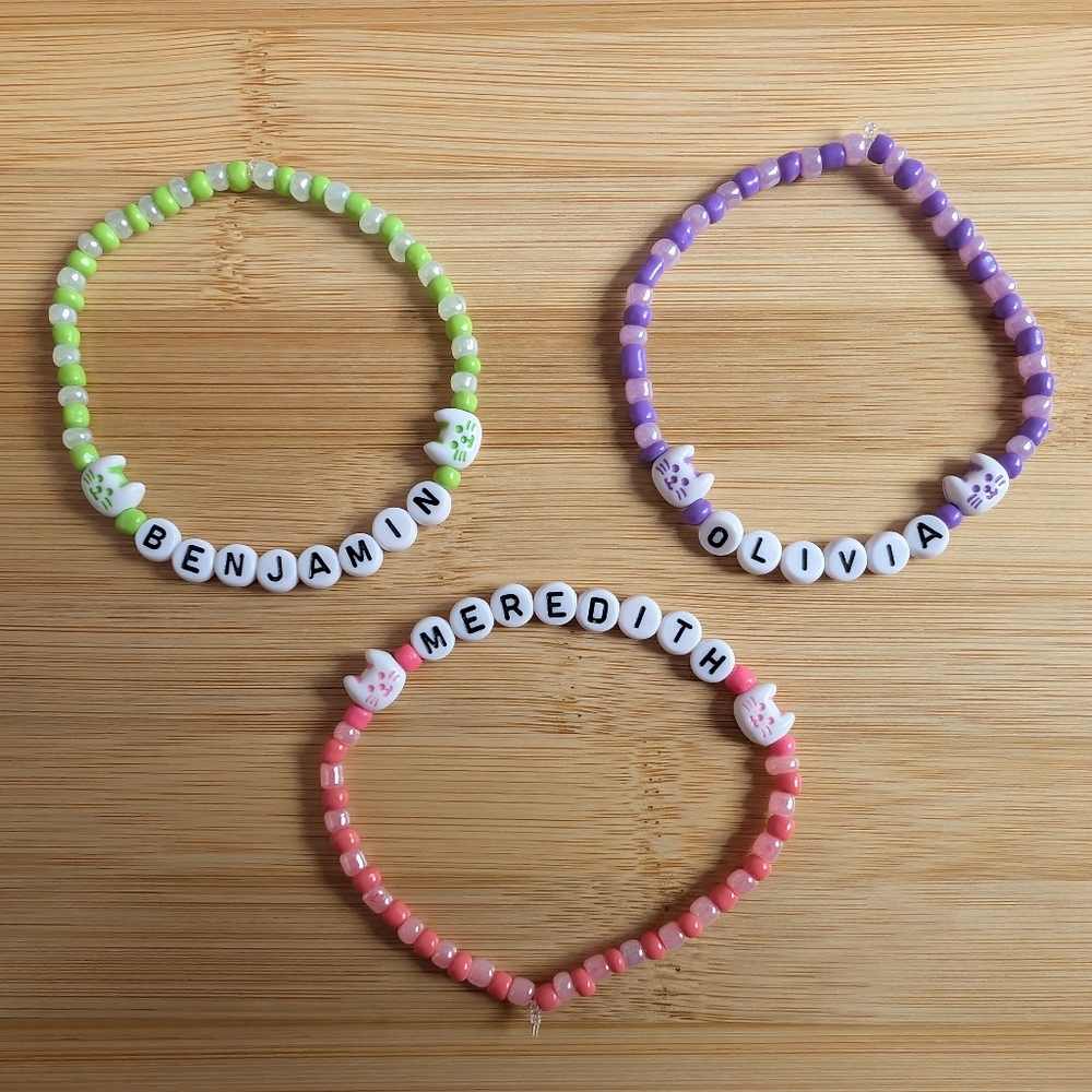 Taylors Cat Set Of 3 Beaded Bracelets - Green, Pink, And Purple